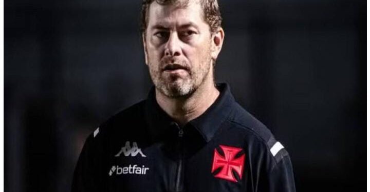 Após derrota para o Corinthians, Rafael Paiva é demitido do Vasco