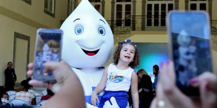 Poliomielite: vacina em gotinha é substituída por injetável