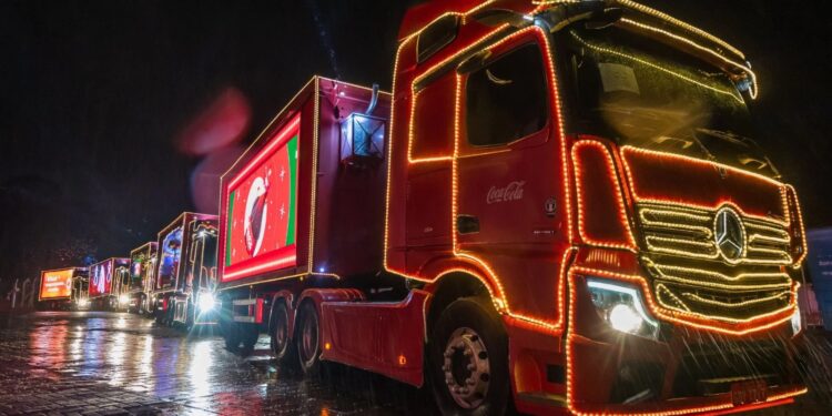 Confira a rota dos caminhões iluminados da Coca-Cola pelo Estado do RJ