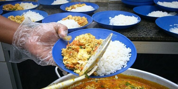 STF mantém proibição da terceirização da merenda escolar em Cabo Frio