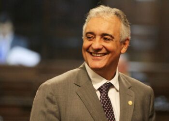 Justiça Eleitoral aprova prestações de contas de Carlos Augusto e de todos os candidatos da Coligação Rio das Ostras Feliz de Novo