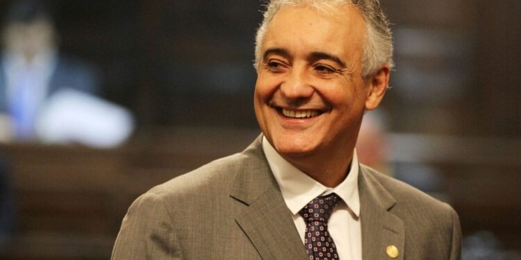 Justiça Eleitoral aprova prestações de contas de Carlos Augusto e de todos os candidatos da Coligação Rio das Ostras Feliz de Novo