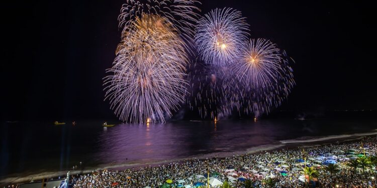 Réveillon: Posturas abre inscrições dia 16 para montagem das tendas nas praias, em Macaé