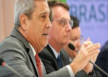 Polícia Federal prende Braga Netto por atrapalhar investigação