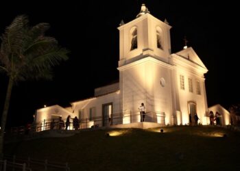 Igreja de São João Batista é reaberta após 17 anos fechada