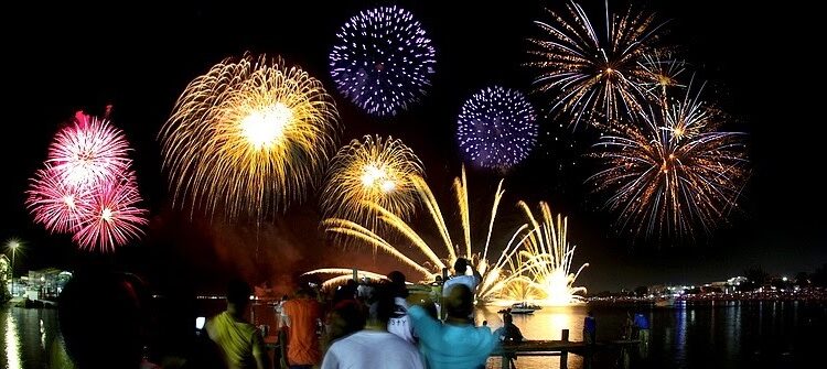 Rio das Ostras terá Réveillon com queima de fogos após cancelamento oficial
