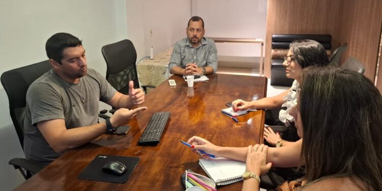 Rio das Ostras e Macaé trocam experiências sobre Controle Interno na Administração Pública