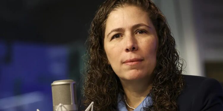 Concurso Unificado 2025: edital deve sair nas próximas semanas, diz ministra