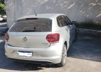 Homem preso com carro roubado em Casimiro de Abreu