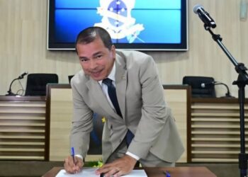 Frederico Paes assume a Prefeitura de Campos por 10 dias