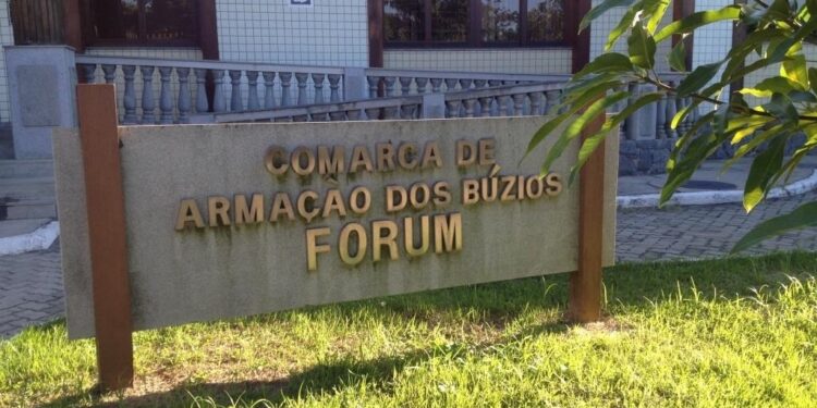 Júri popular julga nesta quarta acusado de matar argentina em trilha de Búzios