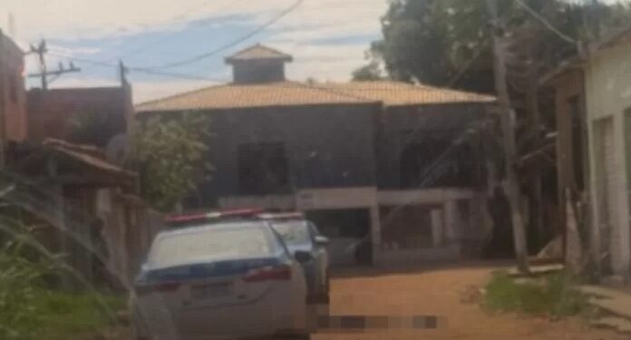 Homem morre durante tiroteio entre facções rivais em Cabo Frio