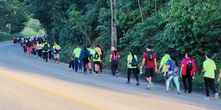 Paróquia Santo Antônio de Macaé promove a tradicional Caminhada da Fé com percurso de 36km até Córrego do Ouro