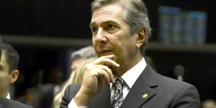 Ex-presidente Fernando Collor é preso em Maceió