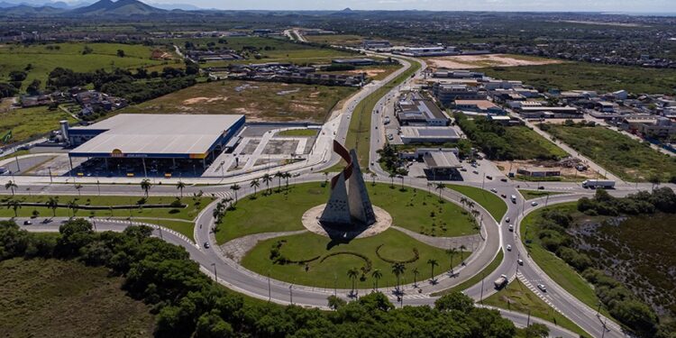 Macaé lidera geração de empregos formais no estado em fevereiro e se consolida como polo de desenvolvimento