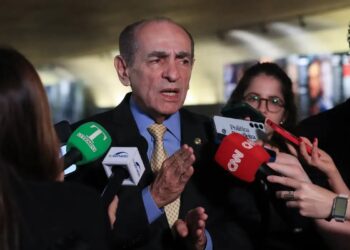 PEC do fim da reeleição é aprovada na CCJ do Senado e propõe mandatos de cinco anos