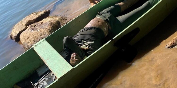 Corpo de homem é encontrado às margens do Rio Paraíba do Sul em área rural de São Fidélis