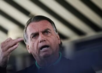 Tornozeleira, toque de recolher e censura digital: STF impõe novas restrições a Bolsonaro
