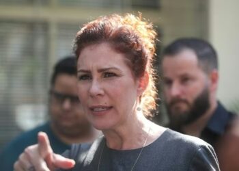 Carla Zambelli é presa na Itália após condenação pelo STF