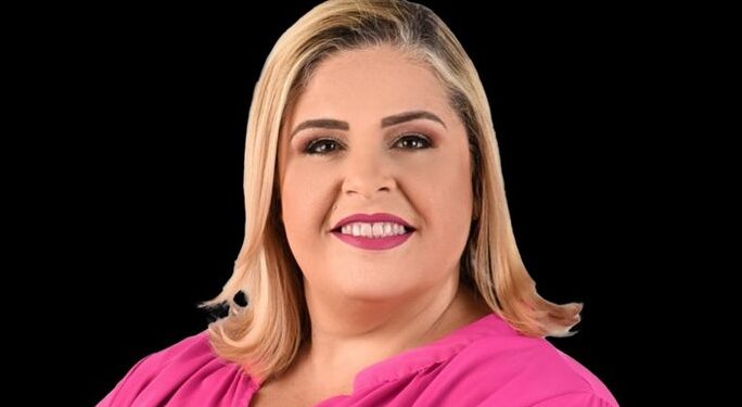 Do contracheque ao tribunal: servidora pode perder fortuna por acúmulo ilegal