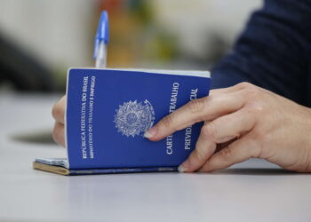 Mais de 460 vagas de emprego abertas nesta segunda