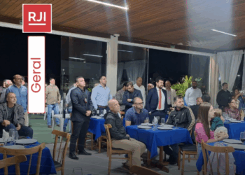 Autoridades civis e militares foram homenageadas com o título de Sócio Honorário pelo Iate Clube