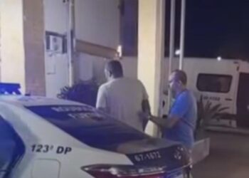 Homem é preso após agredir filha autista de 5 anos