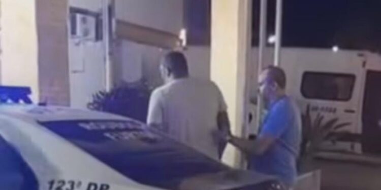 Homem é preso após agredir filha autista de 5 anos