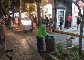 Búzios exportando turismo e importando… lixo de Minas?