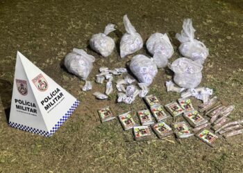 32° BPM apreende material entorpecente no Lagomar, em Macaé