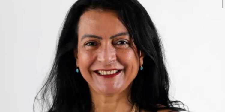 Caos na Educação: Secretária ignora parecer técnico, anula licitação e leva invertida do Prefeito