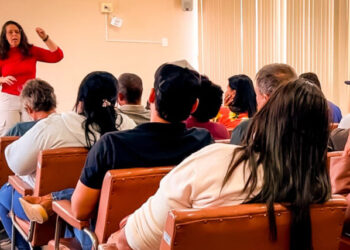 Reunião orienta agricultores sobre edital do PNAE em Campos