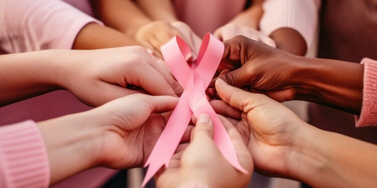 Caminhada do Outubro Rosa reúne pacientes e familiares no próximo domingo