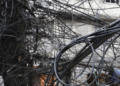 Fios soltos, choque de ordem anunciado e multa insignificante. Marketing ou Resolução?