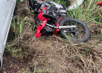 Dois jovens ficam feridos em grave acidente na RJ-146 em Bom Jardim