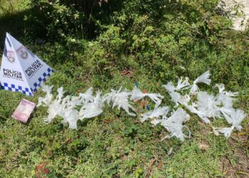 Polícia apreende drogas após criminosos fugirem de abordagem em Macaé