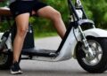Proprietários de motos e ciclomotores elétricos têm até o fim de 2025 para regularizar veículos
