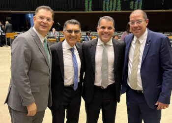 Deputados se reúnem com cardiologistas da Região dos Lagos em Brasília