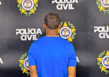 Foragido por tentativa de feminicídio é preso com drogas em Macaé
