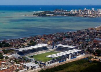TJD-RJ interdita o estádio Moacyrzão por 30 dias após confusão entre torcidas