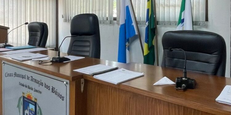 Câmera vota mudanças na Taxa de Turismo Sustentável e propostas geram debates