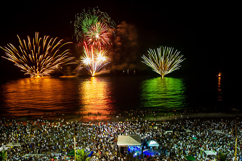 Shows e queima de fogos marcam o Réveillon 2026 em Macaé