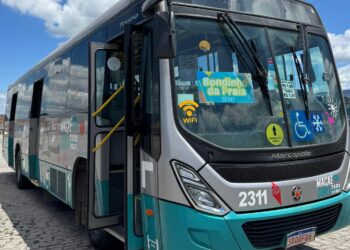 Bondinho da Praia volta a operar e reforça transporte para as praias durante o verão