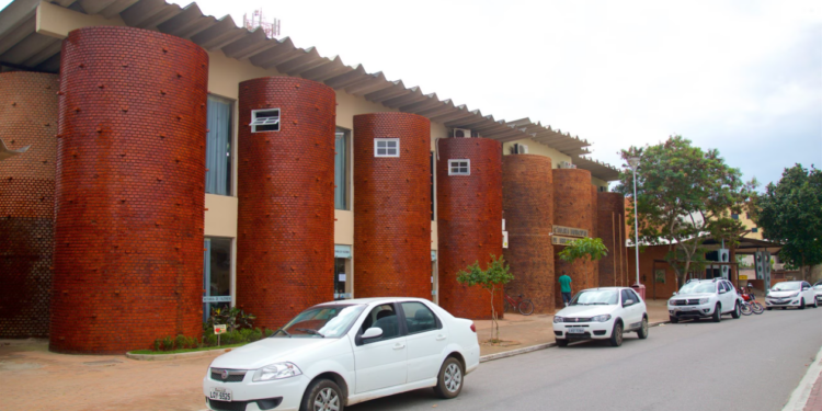 Concurso público abre inscrições para vagas em oito áreas em Arraial do Cabo