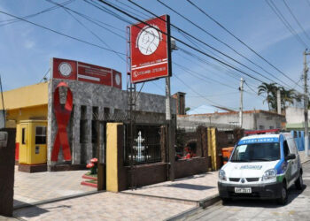 No Dia Mundial de Luta Contra a Aids, associação faz alerta urgente