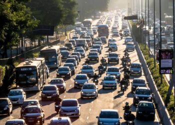 Primeiro fim de semana da Vila do Noel encanta famílias com atrações mágicas