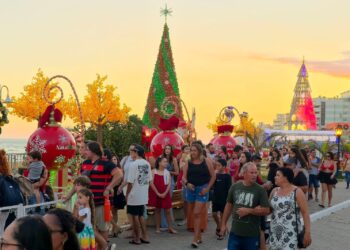 Primeiro fim de semana da Vila do Noel encanta famílias com atrações mágicas