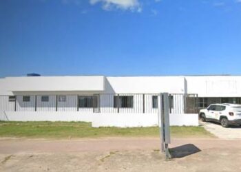 Crime misterioso: Mulher é morta a tiros e polícia investiga motivação