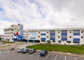 Crime misterioso: Mulher é morta a tiros e polícia investiga motivação