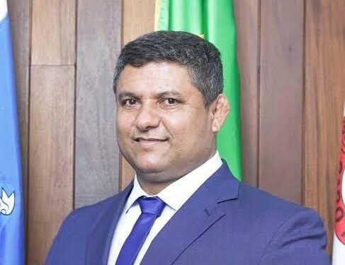 Vereador e secretário é encontrado morto dentro de casa